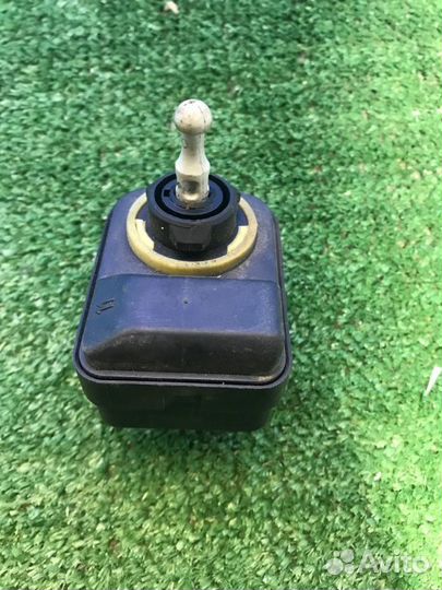 Корректор фар Nissan Note E11