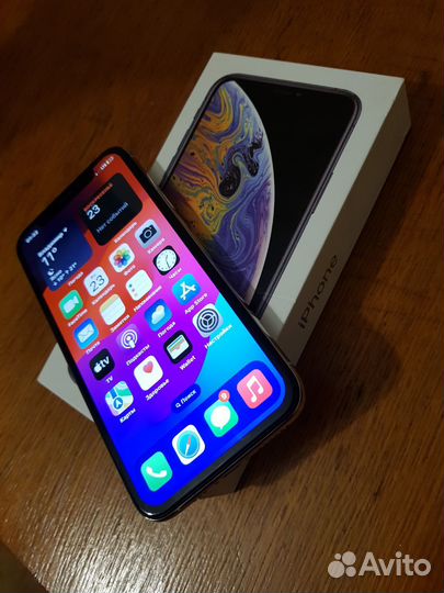 iPhone Xs, 64 ГБ