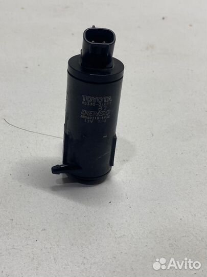 Моторчик омывателя лобового передний Toyota Camry