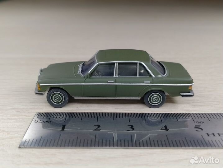 A30) Mercedes-Benz W123 (1975-1986) матовый тёмно