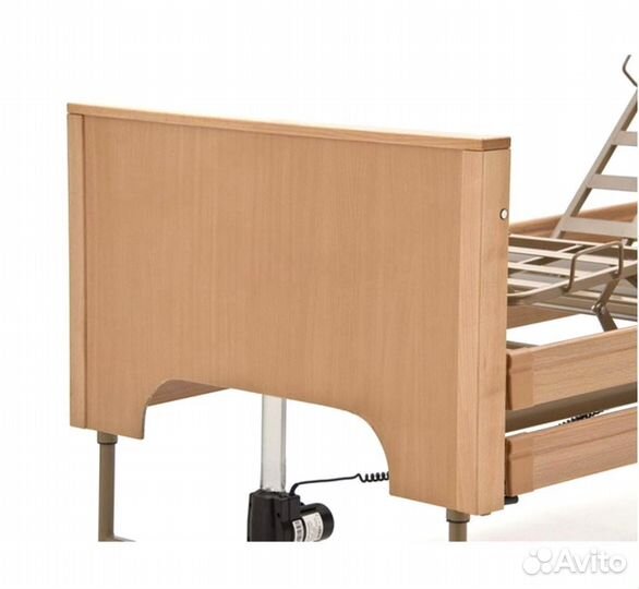 Медицинская кровать для лежачих больных