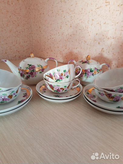 Сервиз чайный из фарфора