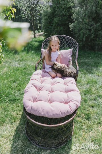 Шезлонг, лежак, лежанка плетеная от фабрики