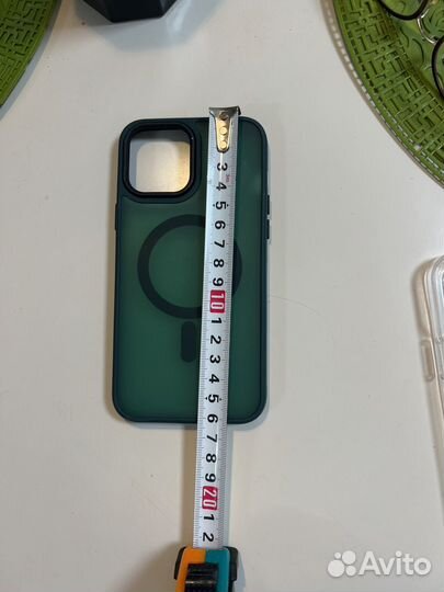 Чехлы на iPhone 16