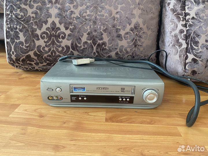 Видеомагнитофон svr 643