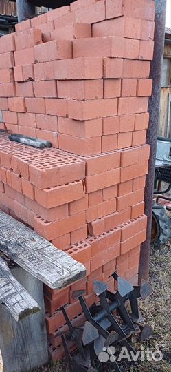 Кирпич красный