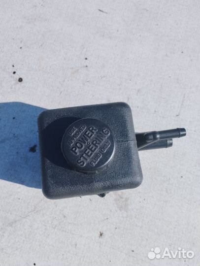 Бачок гур vоlvo 760 вольво 760, 740, 940