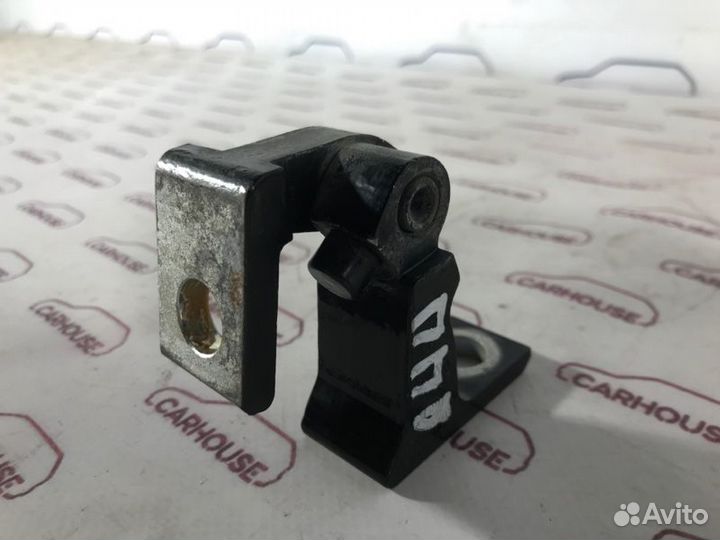 Петля двери передняя правая Porsche Cayenne 958