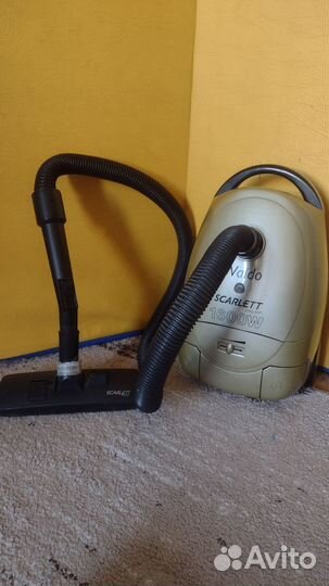 Пылесос Scarlett 1600W