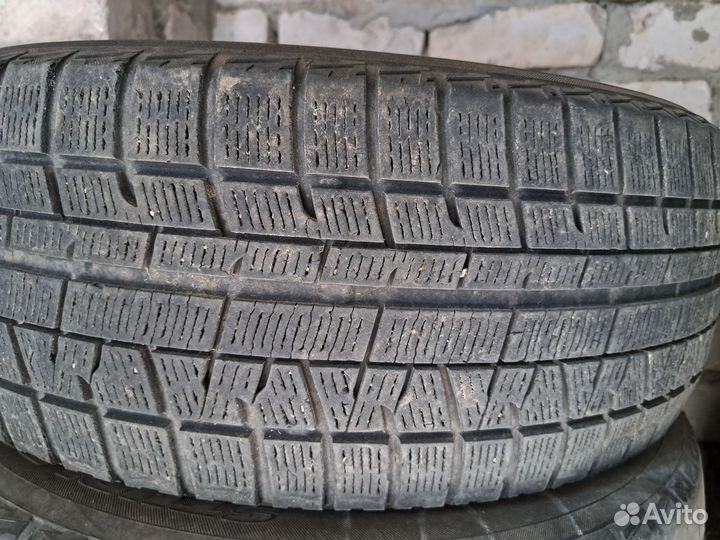 Yokohama Ice Guard Studless IG50 215/55 R17