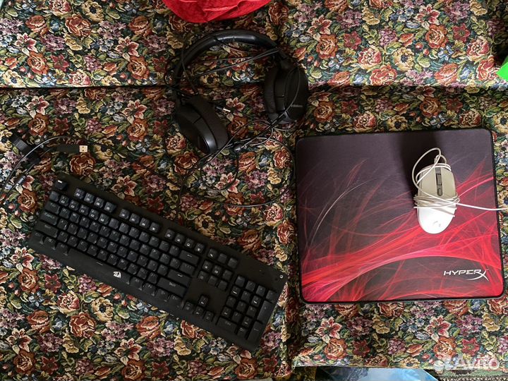 Комплект компьютерной игровой переферии