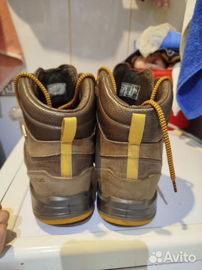 Трекинговые ботинки Quechua