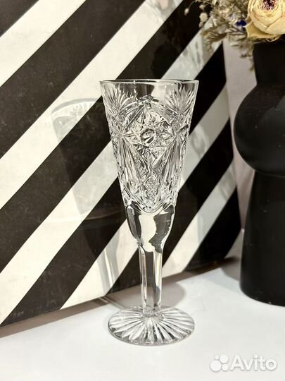 Рюмка хрустальная