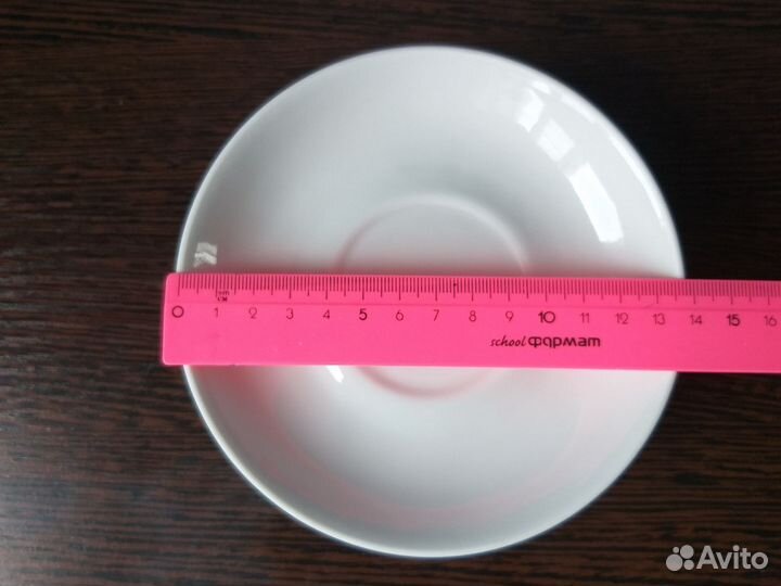 Набор тарелок новый 14 см