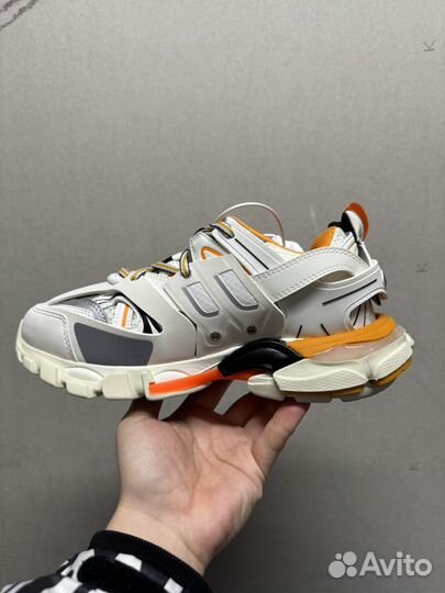 Balenciaga Track