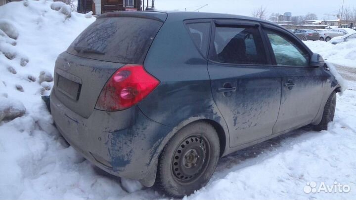 Kia Ceed 2007-2012 Порог