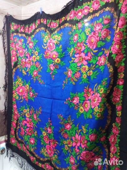 Павлопасадский платок 148*148