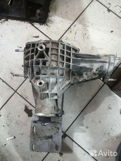 Передний редуткор