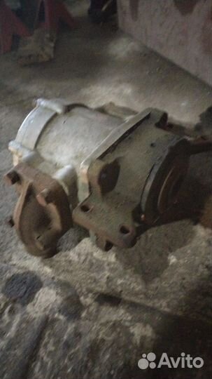 Насос от погрузчика