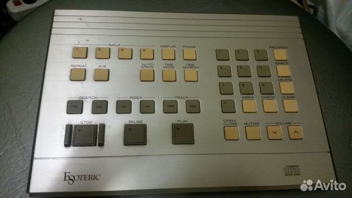 Esoteric, Teac, Marantz пульты, Victor