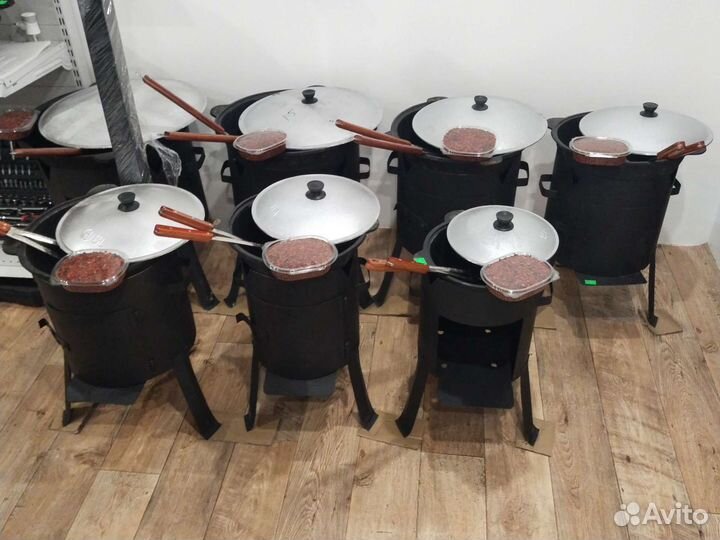 Казан чугунный с печкой