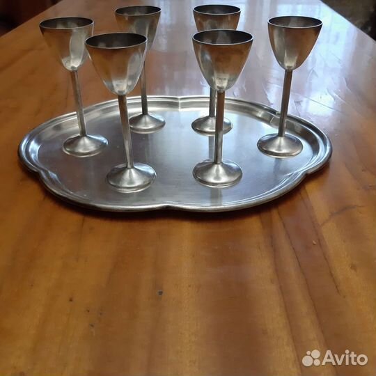 Рюмки мельхиоровые с подносом