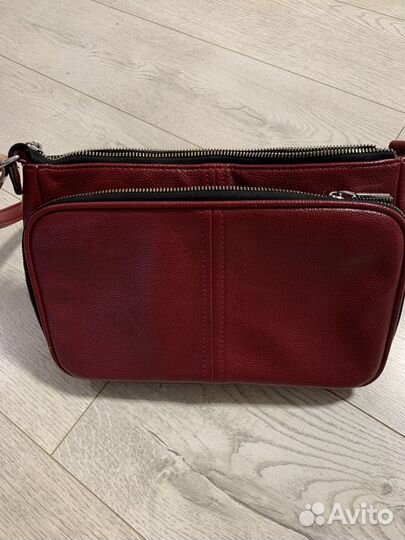 Продам кожанную сумку.Состояние новой