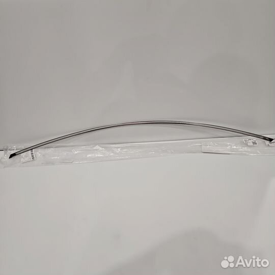 Молдинг правой двери hyundai santa fe 4 82860S1000