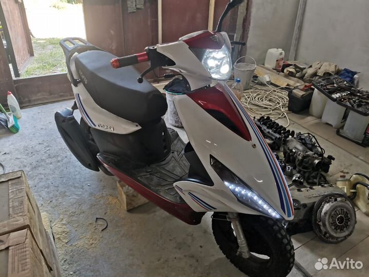 Сукутер Vento Corsa