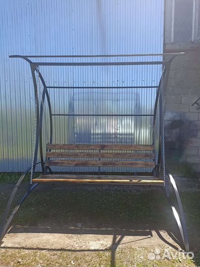 Садовые качели новые