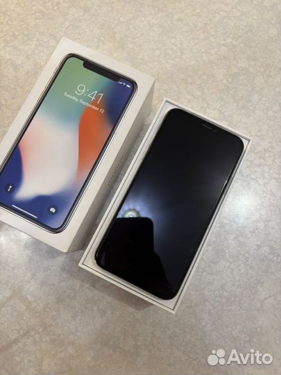 iPhone X, 64 ГБ
