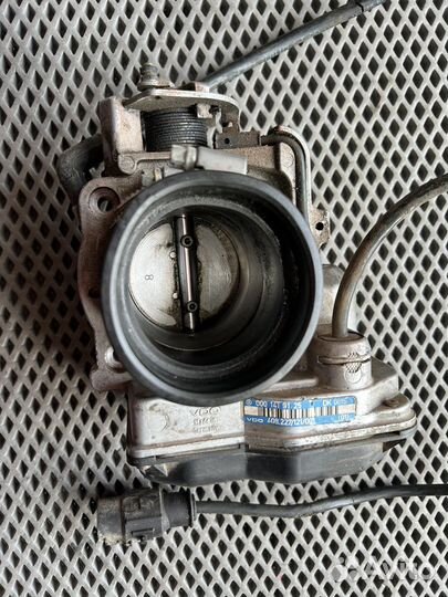 Дросельная заслонка Мерседес 0001419125