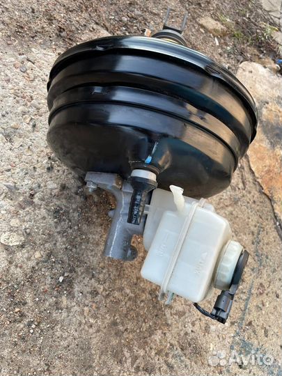 Продам вакуумный усилитель на Е70