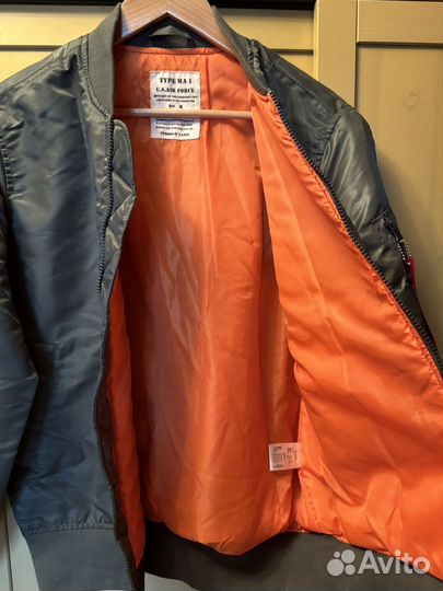 Бомбер как Alpha Industries M