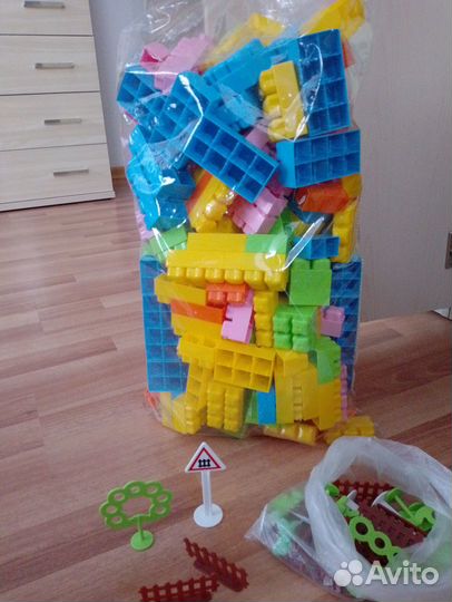 Конструктор детский крупный