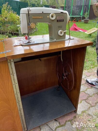 Швейная машина Veritas