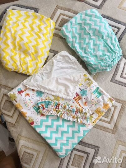 Бортики и поинадлежности в кроватку