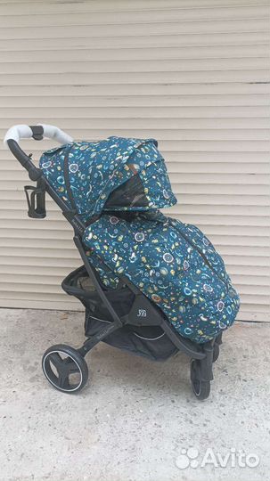 Прогулочная коляска складная