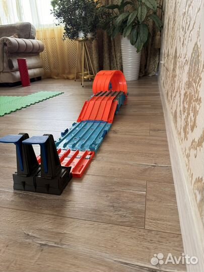 Трасса хот вилс Экшн Автотрек Эпичная гонка