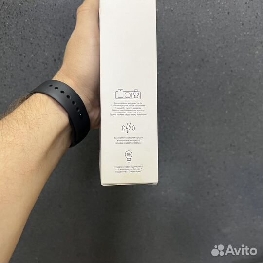 Беспроводное зарядное устройство EP-P6300