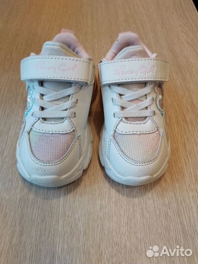 Кроссовки для девочки 24 размер