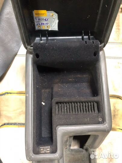 Подлокотник на renault safrane 1