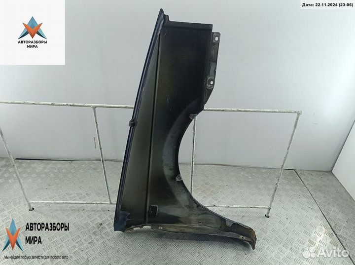 Крыло переднее левое Volkswagen Passat B3 1989