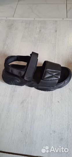 Новые сандали