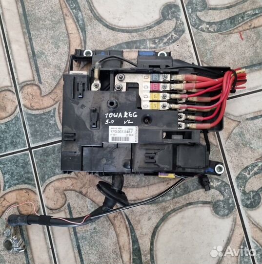 Блок предохранителей Volkswagen Touareg