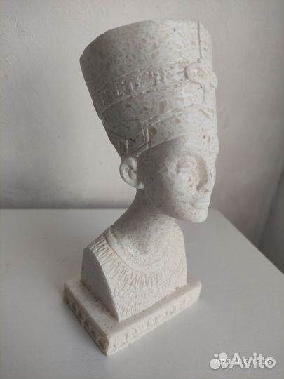 Статуэтка кошка девушка из Египта