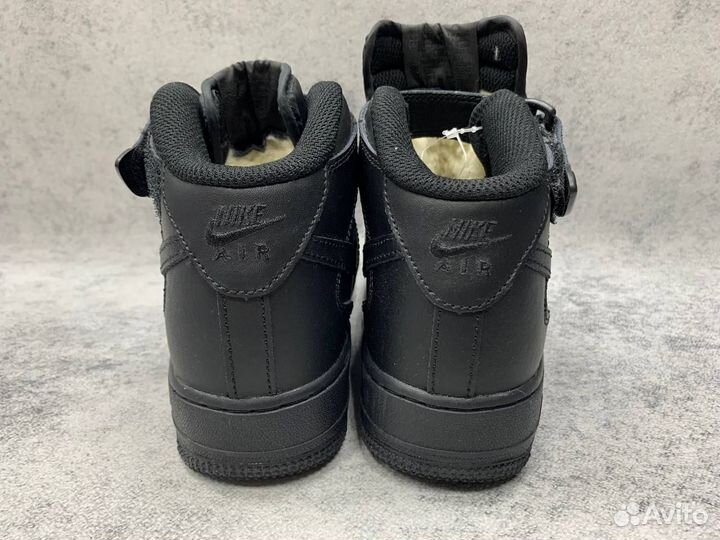 Кроссовки на зиму: Nike Air Force для всех