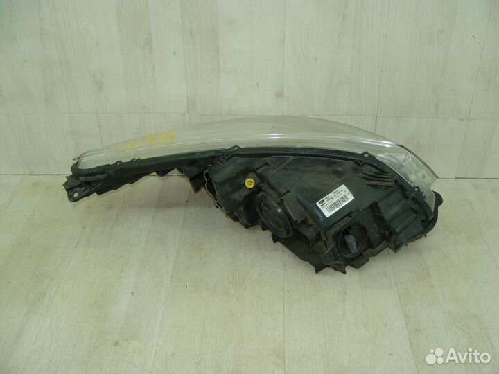 Фара левая Ford Kuga