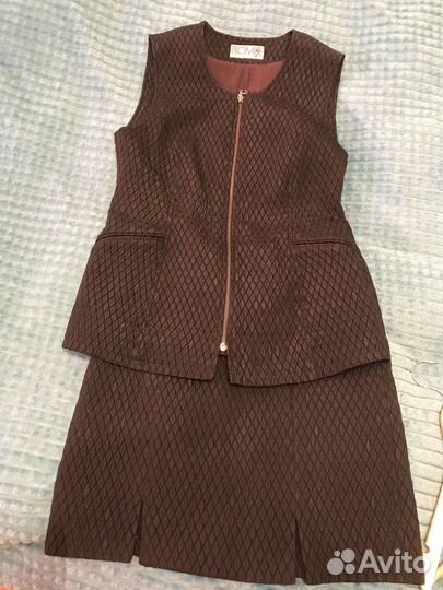 Костюм, двойка жилет и юбка, 44-46 размер