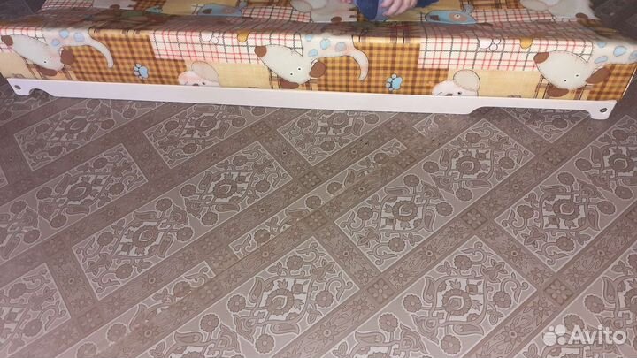 Доска для пеленания на кроватку